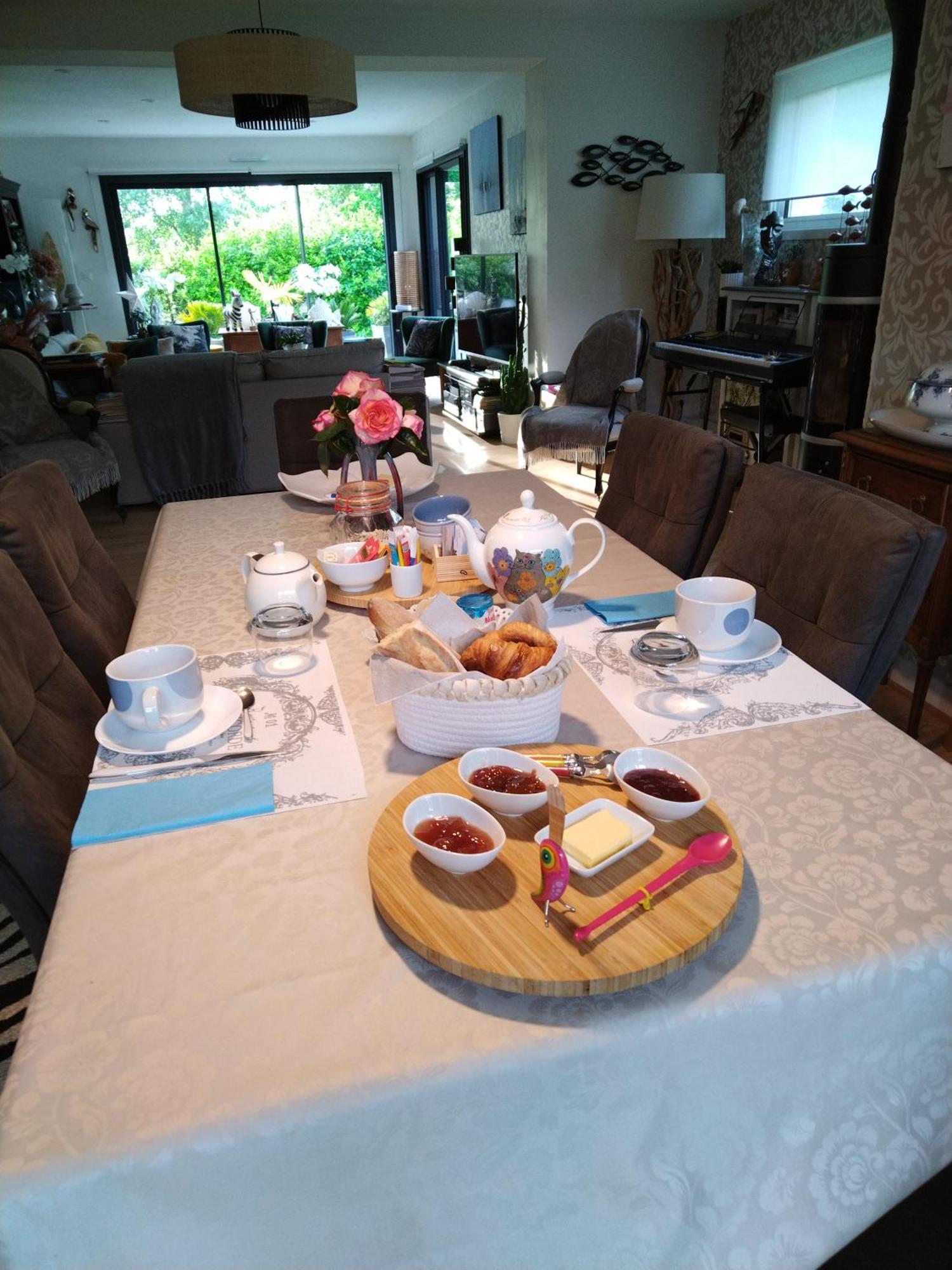 Chez Helene Bed and Breakfast Saint-Coulomb Buitenkant foto