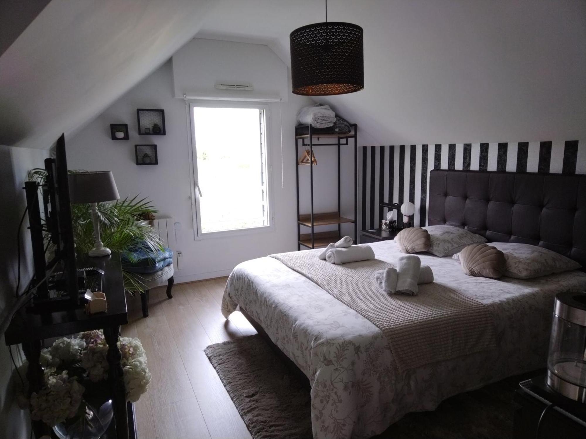 Chez Helene Bed and Breakfast Saint-Coulomb Buitenkant foto